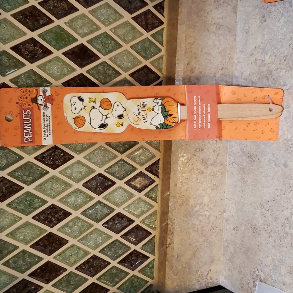 Snoopy and Woodstock Happy Fall-idays 2 pk spatula set NWT